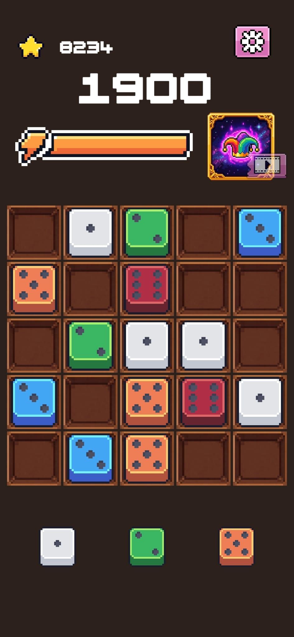 Dice Merge gameplay with a higher score and the next dice to place below the board.